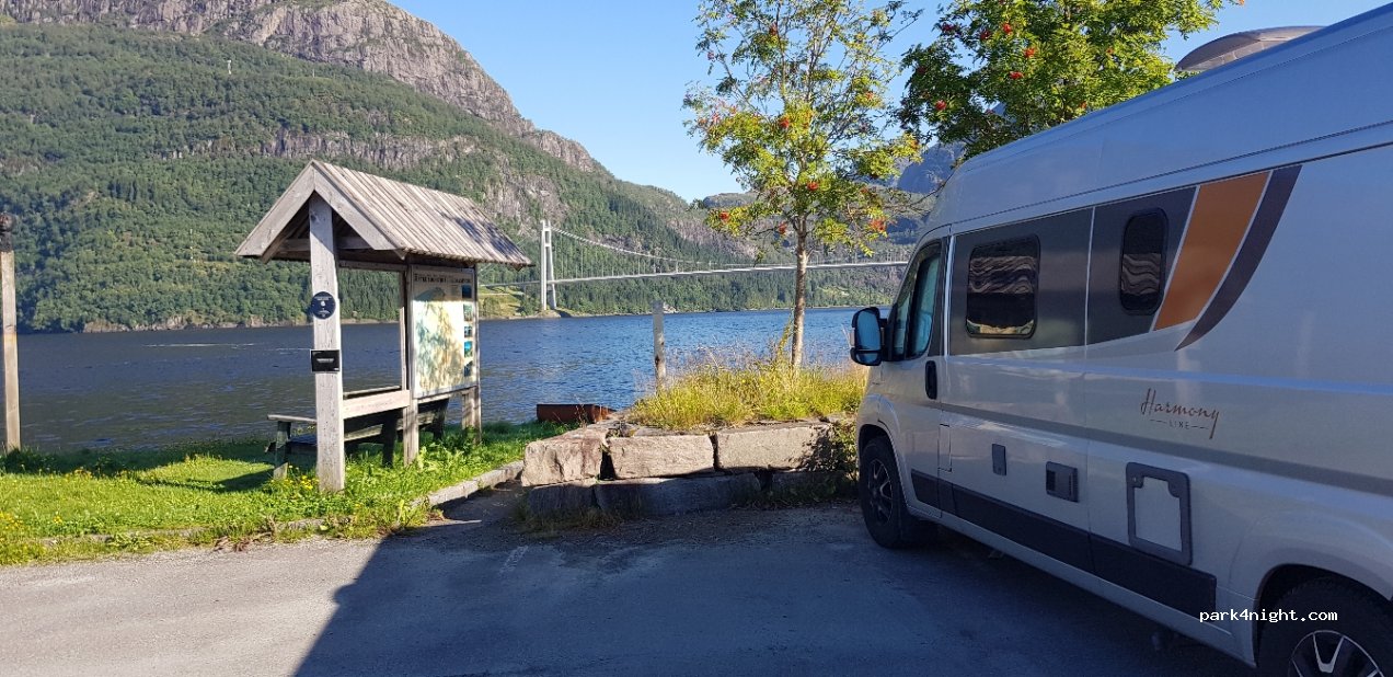 (6963) Dale i Sunnfjord - 50 Primær Fylkesveg 57 — foto