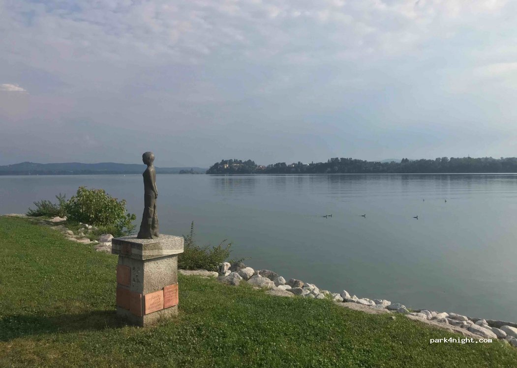 Area Sosta Camper Gavirate — foto 2