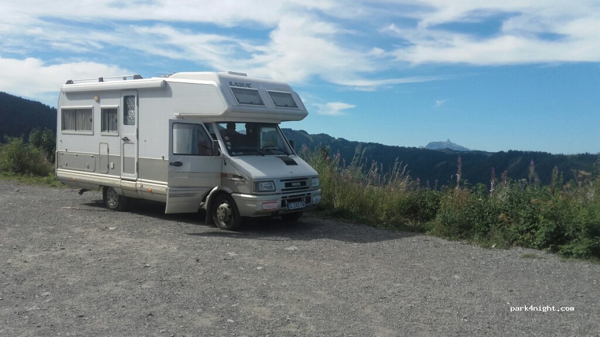 (74110) Morzine - Route d'Avoriaz — foto