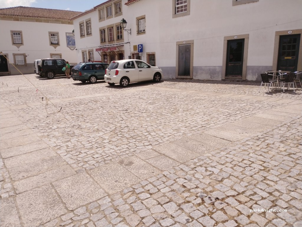 (6350-234) Almeida - 3 Rua Doutor Chegão — foto