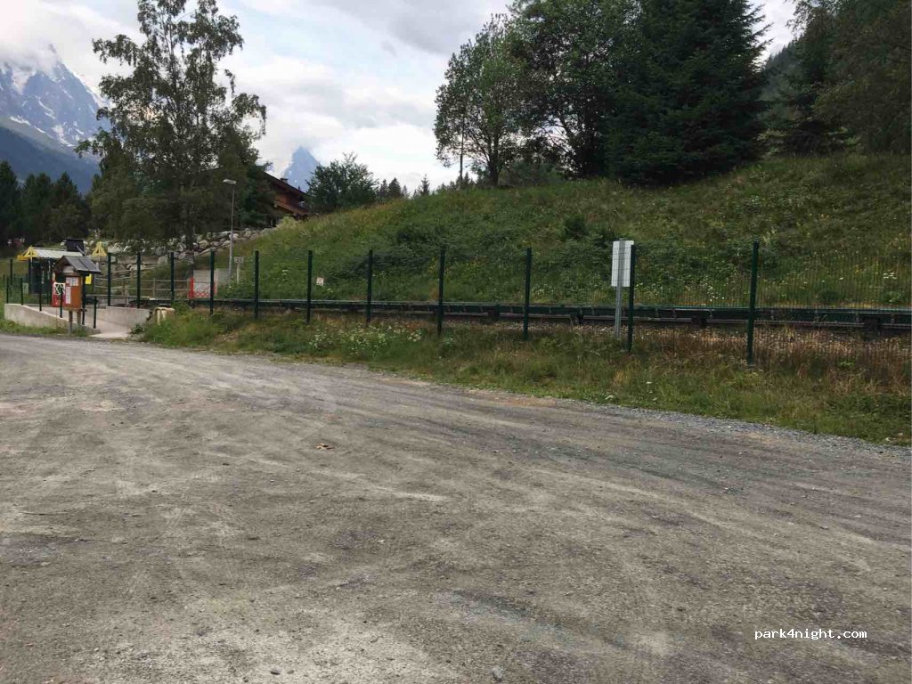 (74400) Chamonix-Mont-Blanc - 100 Chemin du Plan d'Esau — foto
