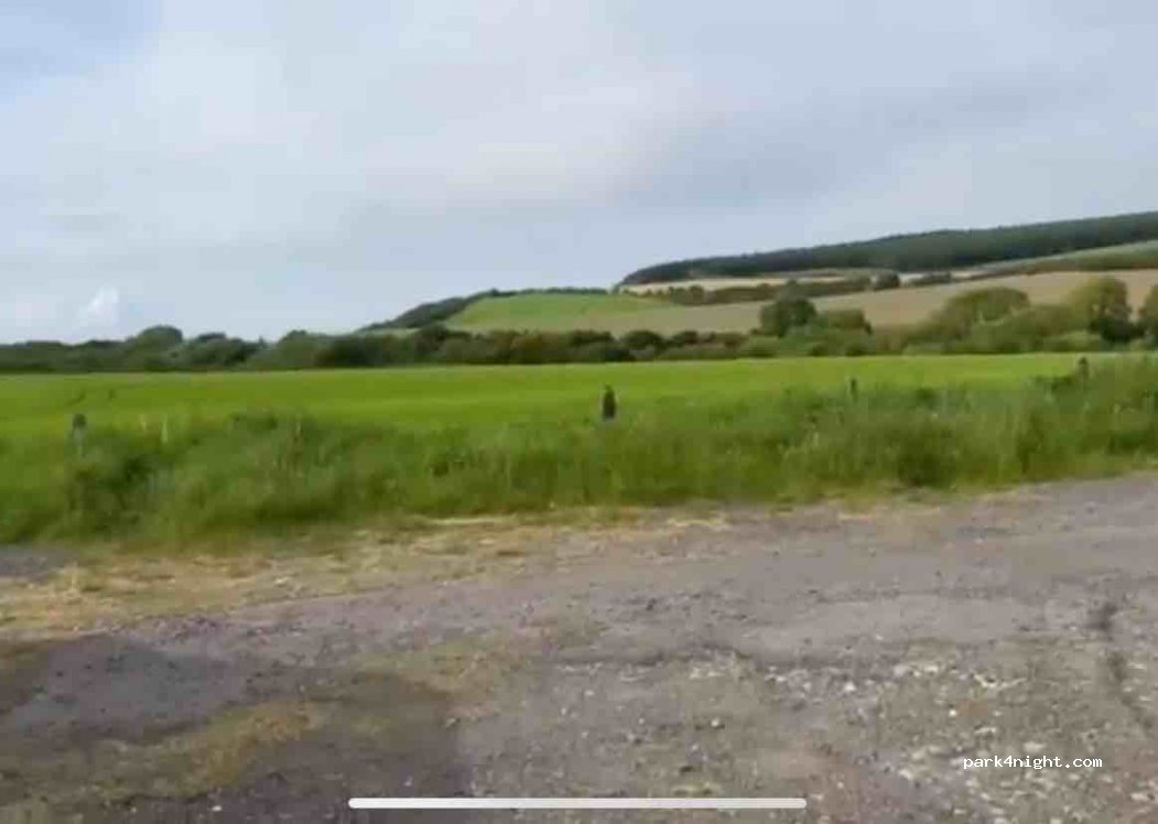 (KA19 8JS) Maybole - Unnamed Road — foto 2