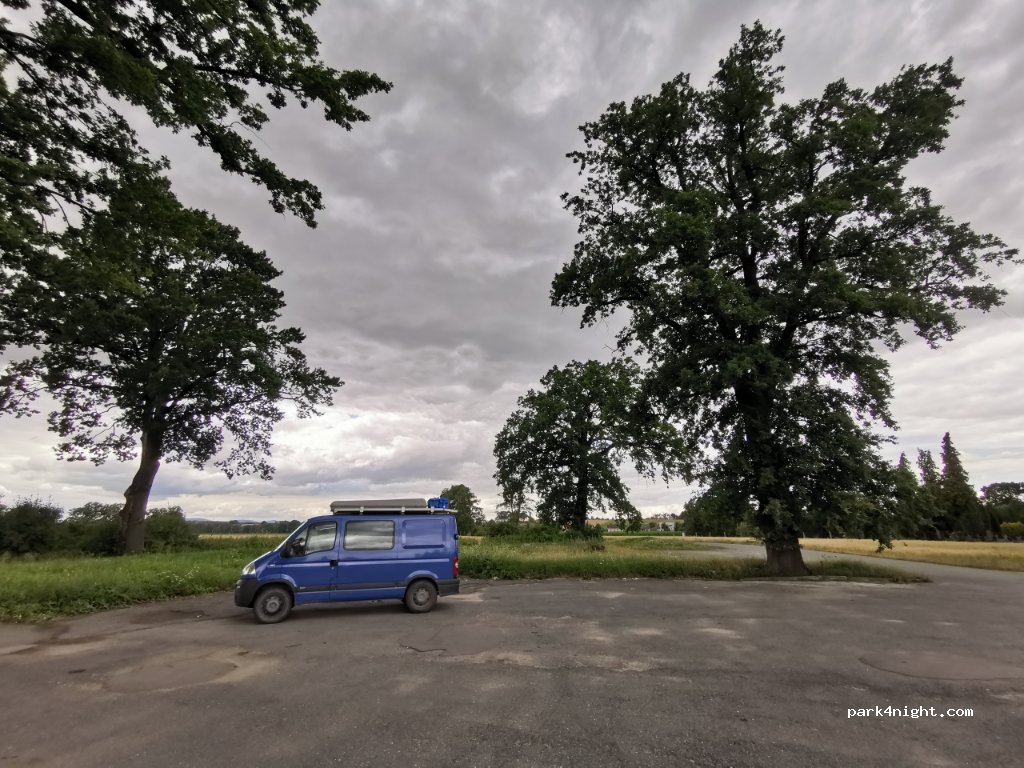 (57-230) Kamieniec Ząbkowicki - 4 Krzyżowa — foto
