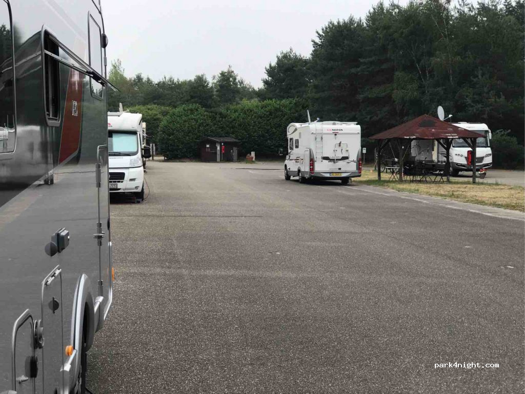 Reisemobilhafen Den Heyberg — foto
