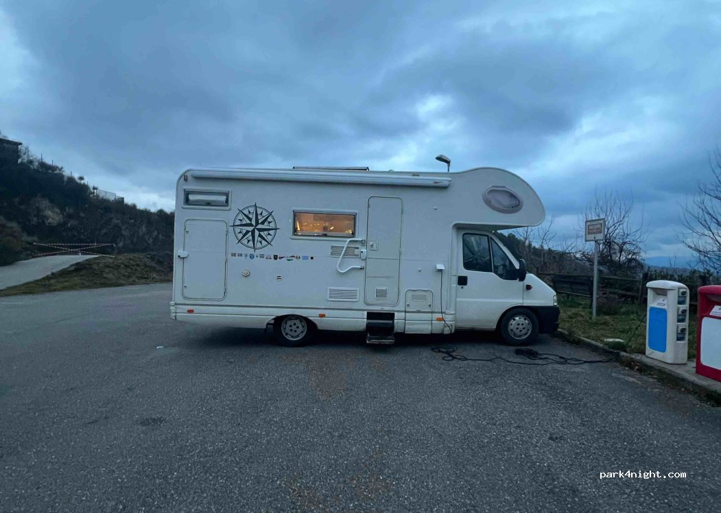 (85047) Moliterno - Unnamed Road — foto 4