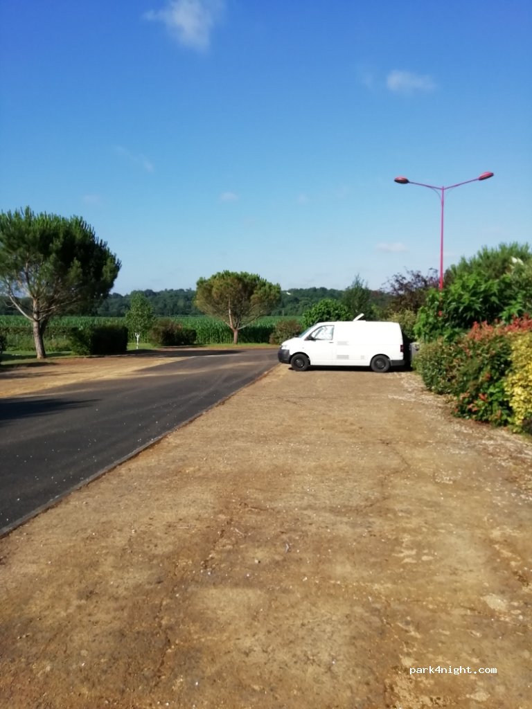 (40500) Eyres-Moncube - 575 Route de Pau — foto