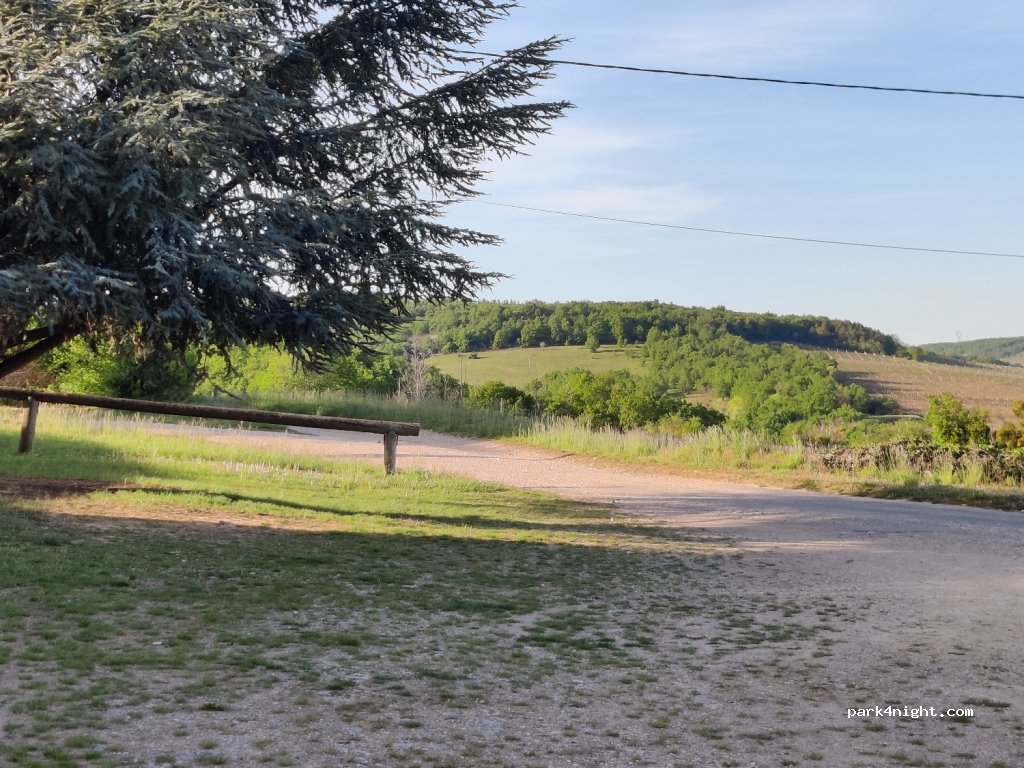 (71260) Lugny - Impasse du Terrillot — foto 3