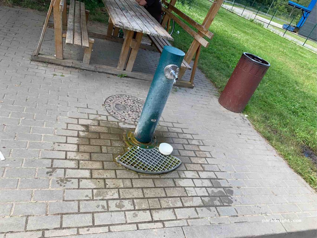 (690 03) Břeclav - Kančí obora — foto