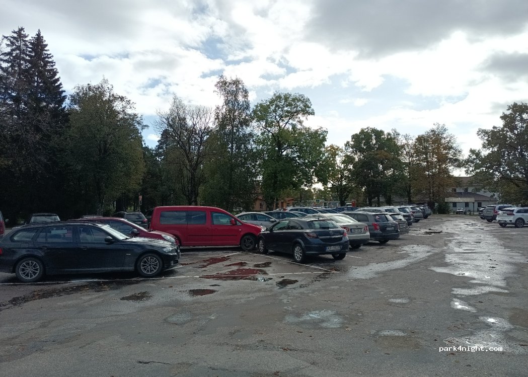 (2150) Sigulda - 3 Raiņa iela — foto