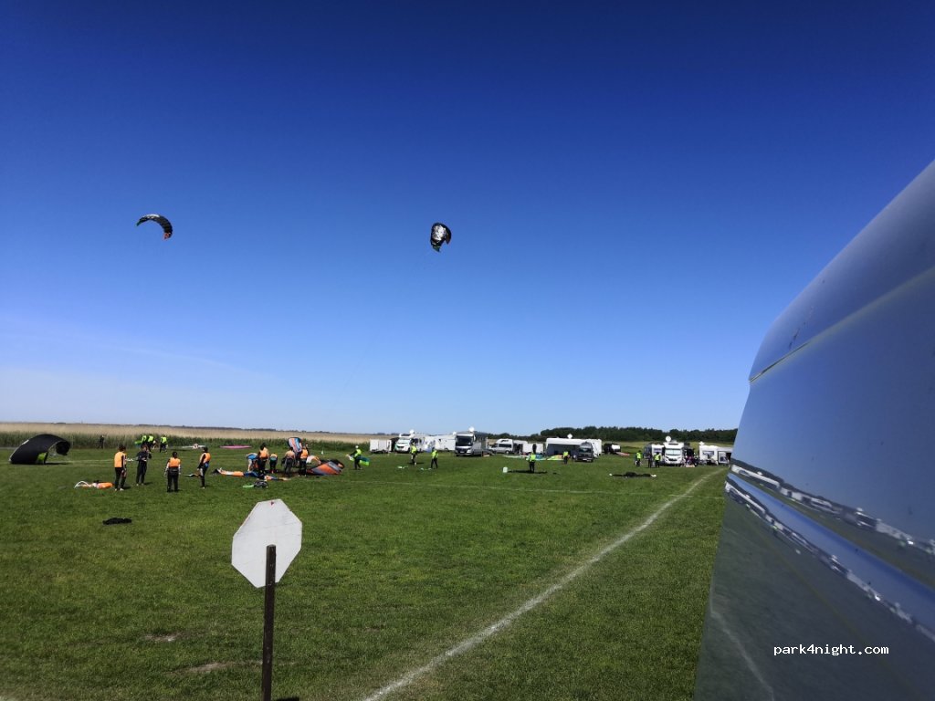 Stellplatz am Saaler Bodden — foto