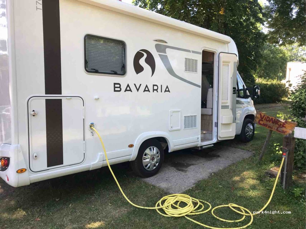 Camping municipal du Précy-sous-Thil — foto