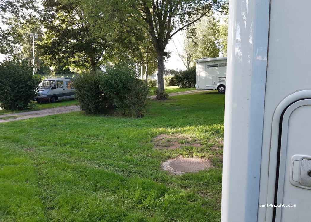 Camping municipal du Précy-sous-Thil — foto 2