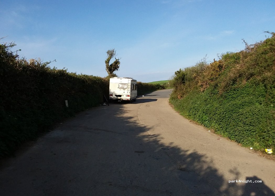 (TR13 9LE) Helston - A394 — foto