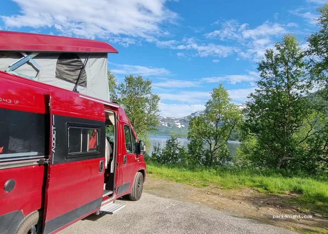 (9311) Brøstadbotn - 3-5 Primær Fylkesveg 84 — foto 2