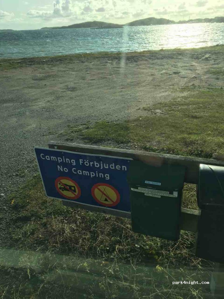 (474 94) Hälleviksstrand - — foto 2