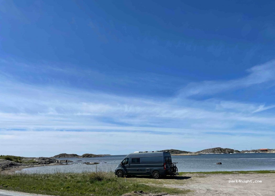 (474 94) Hälleviksstrand - — foto 3