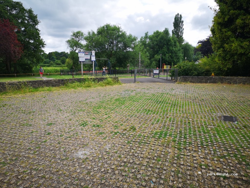 (SP1 2HN) Salisbury - Churchill Way — foto