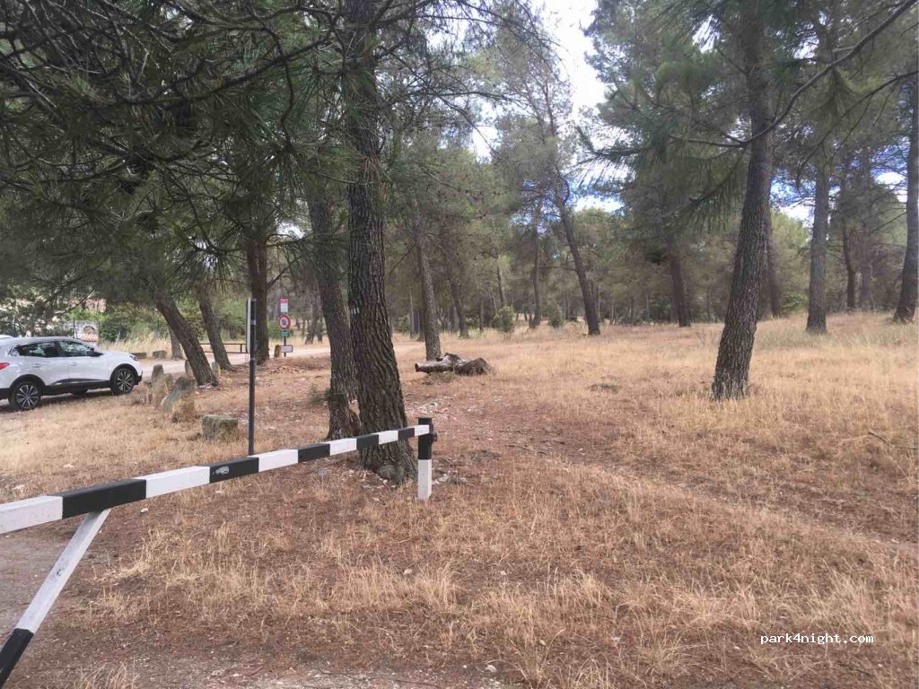 (84300) Taillades - 273 Route du Mourre Poussin — foto