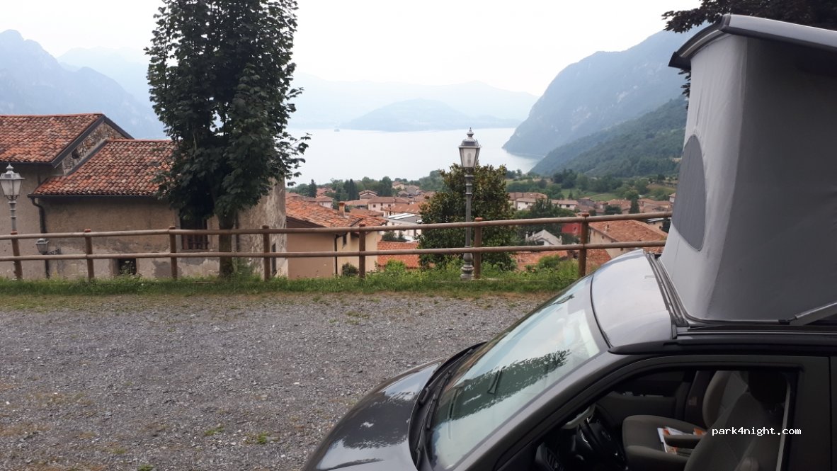 (24060) Solto Collina - 22 Via Cimitero — foto