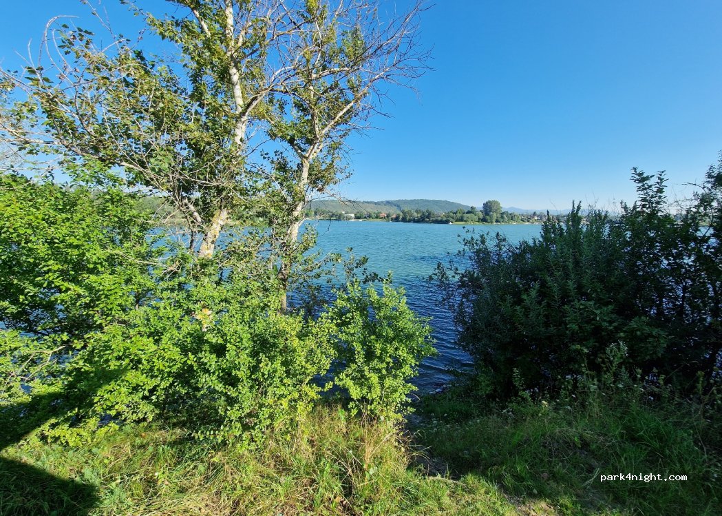(916 38) Beckov - Unnamed Road — foto 4