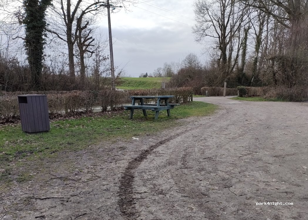 (27110) Villez-sur-le-Neubourg - Unnamed Road — foto 4