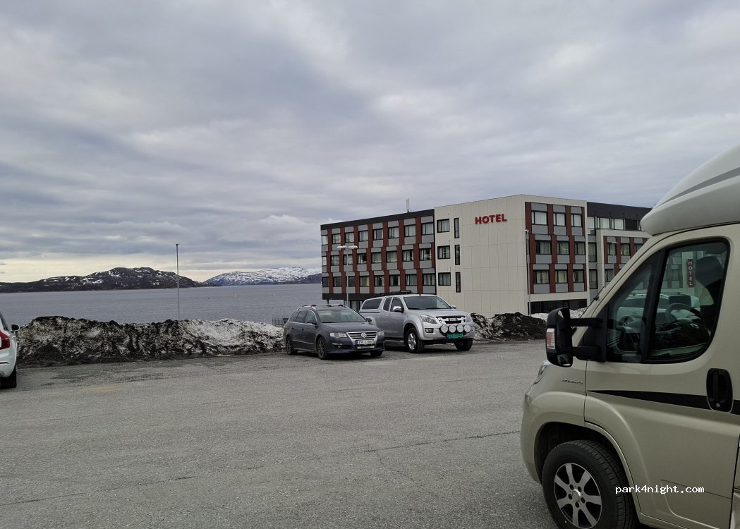 (9900) Kirkenes - 1 Rådhussvingen — foto 5