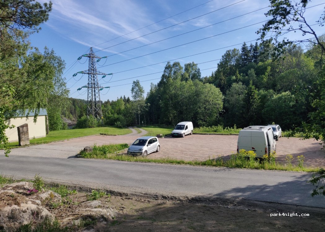 (1820) Spydeberg - 96 Solbergfossveien — foto