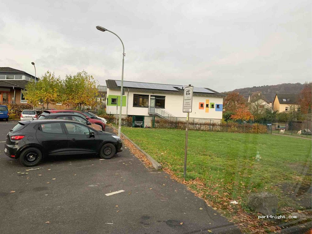 Wohnmobilstellplatz Unkel — foto