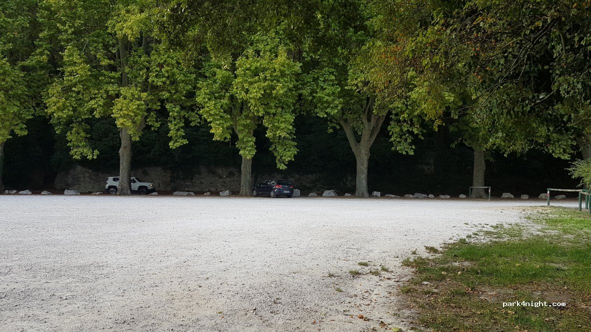 (84800) Fontaine-de-Vaucluse - — foto