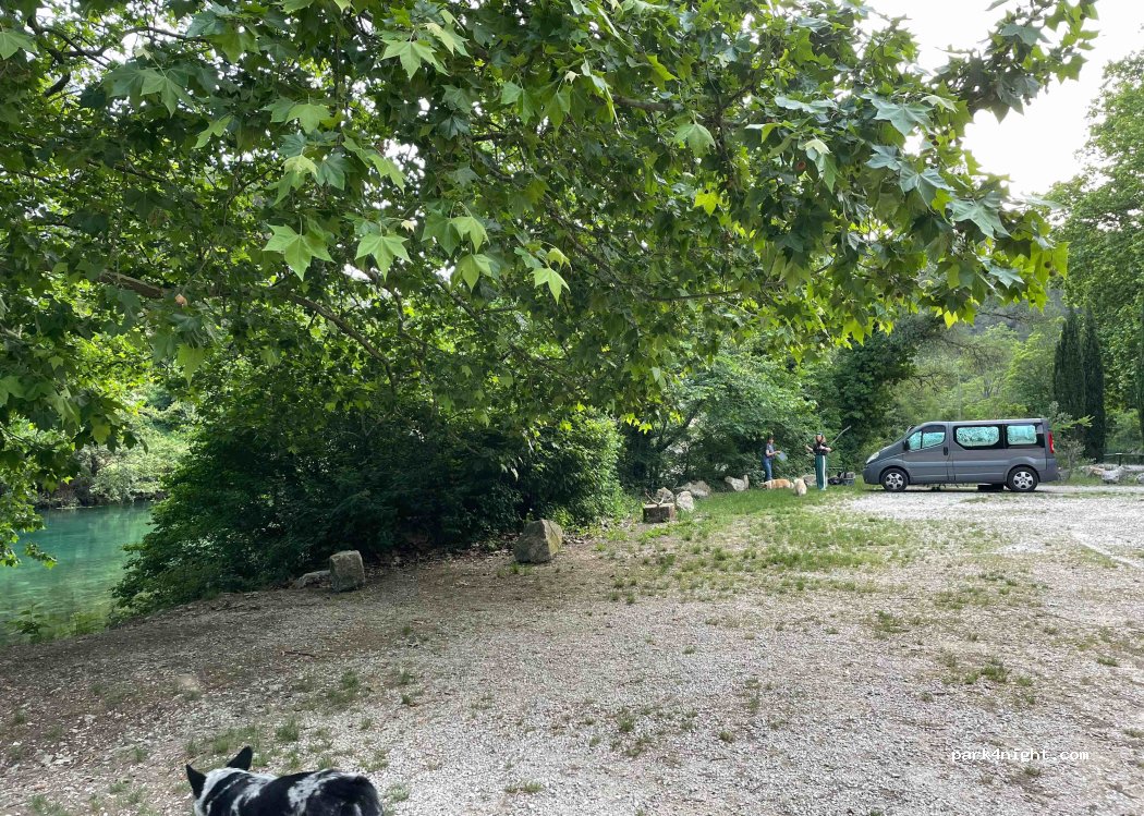 (84800) Fontaine-de-Vaucluse - — foto 4