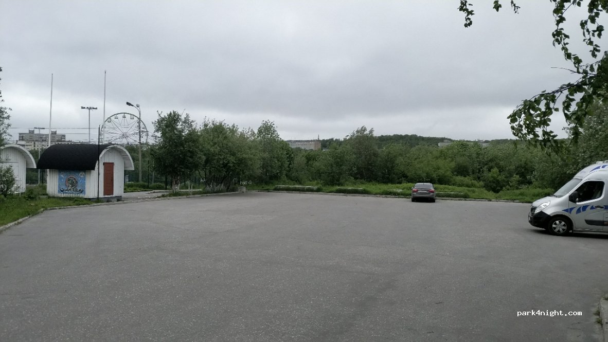 (183031) Murmansk - 4 Prospekt Geroyev Severomortsev — foto