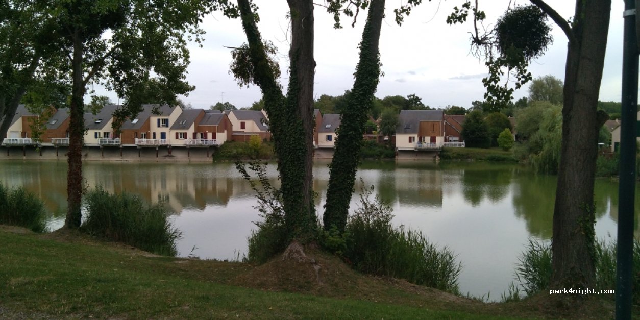 (95290) L'Isle-Adam - 3 Clos du Martin Pêcheur — foto