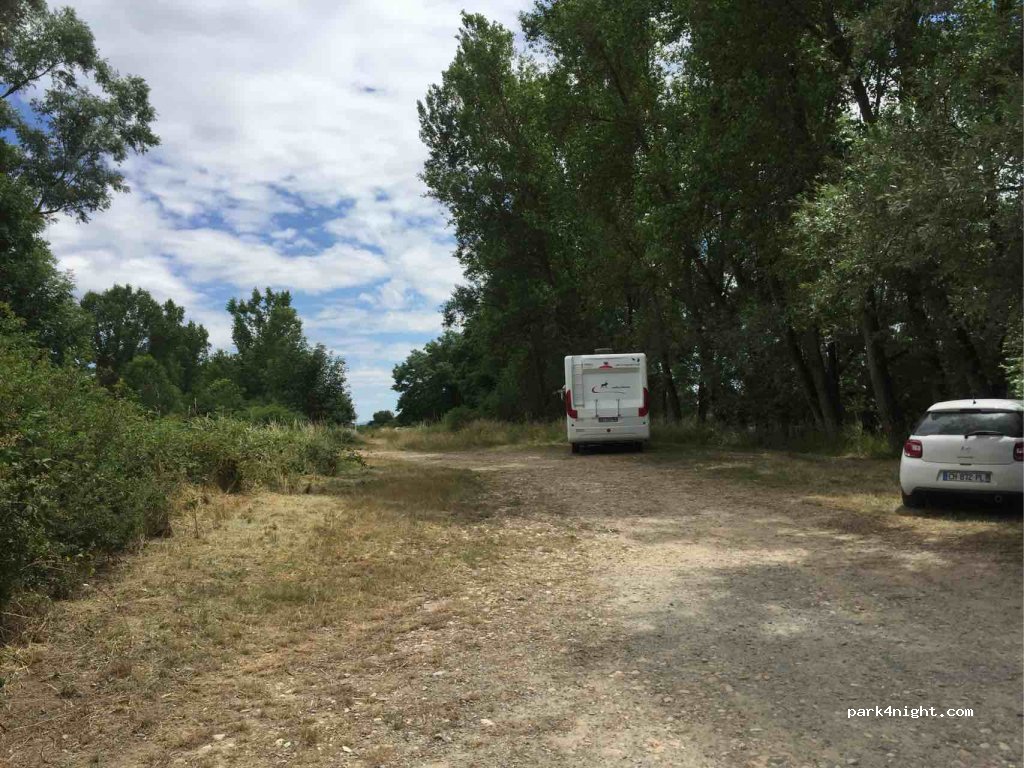 (42510) Nervieux - 1 Chemin des Bords de Loire — foto 2