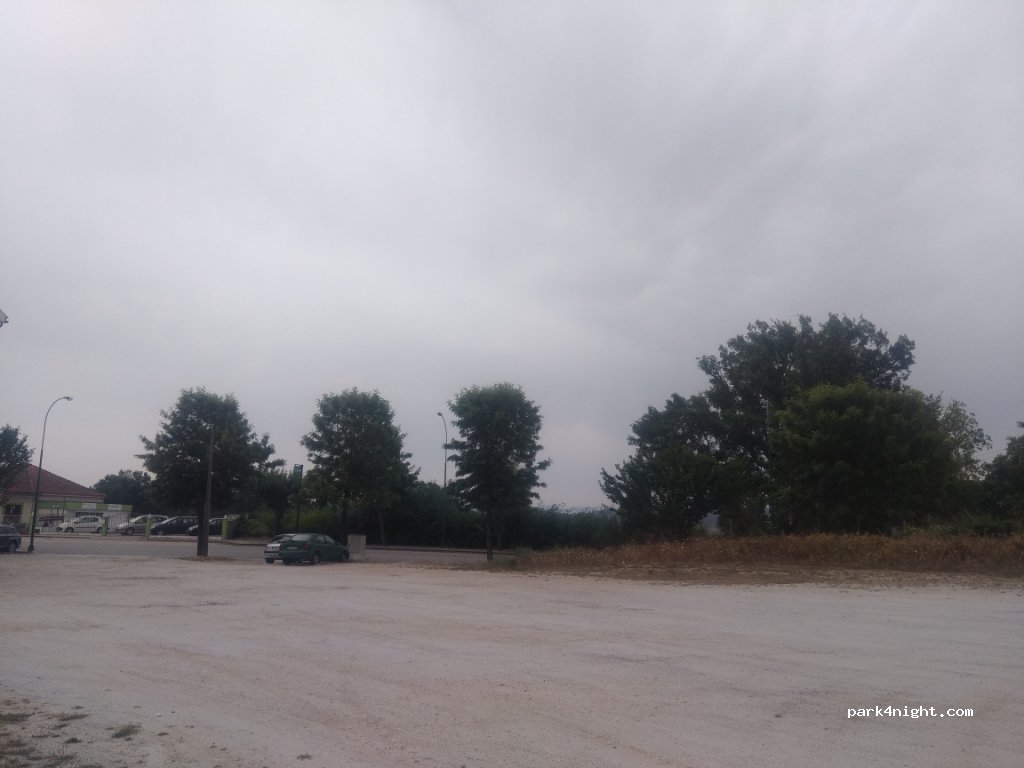 (3440) Santa Comba Dão - 43 Avenida República — foto
