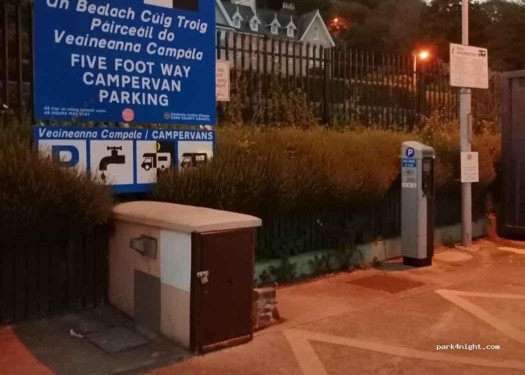 Five Foot Way Camper Van Facility — foto 3
