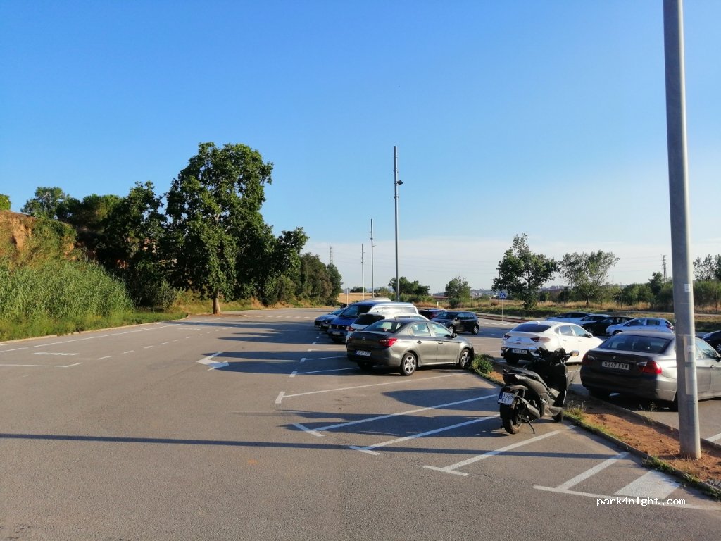 (08520) Barcelona - 308 Avinguda Llerona — foto 4