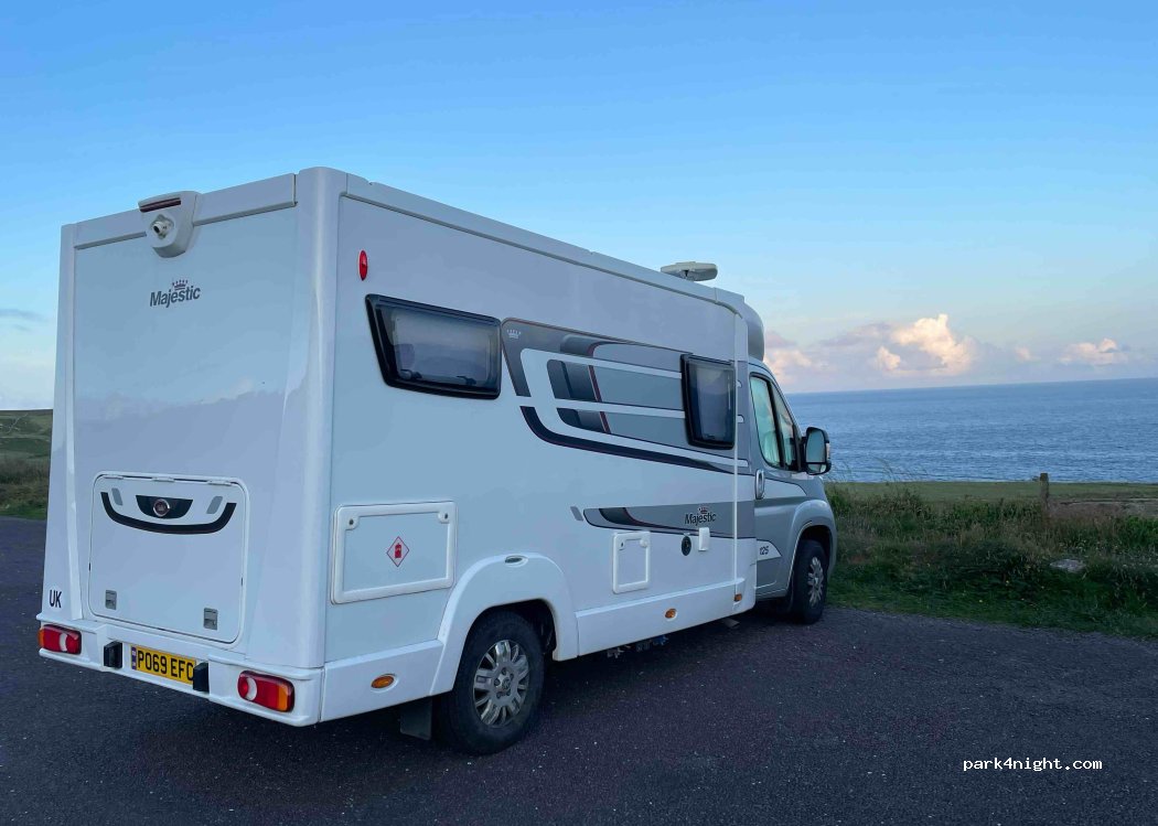 (P81 NY52) Mizen Head - Unnamed Road — foto 2