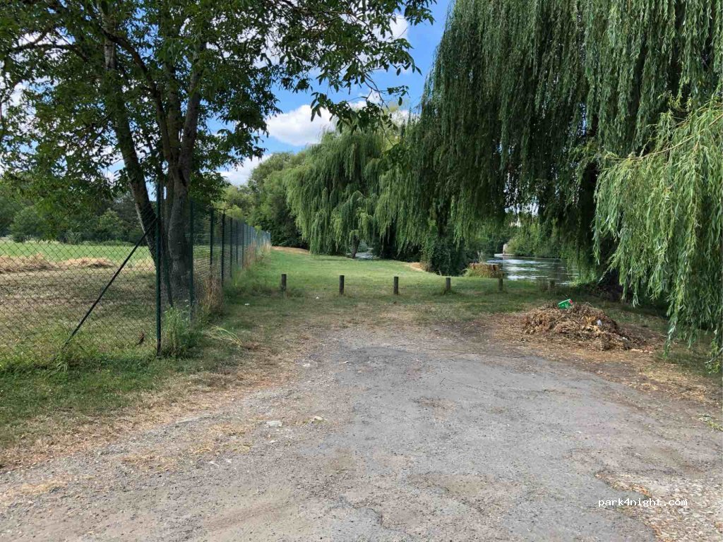(36800) Saint-Gaultier - 6 Avenue Charles de Gaulle — foto