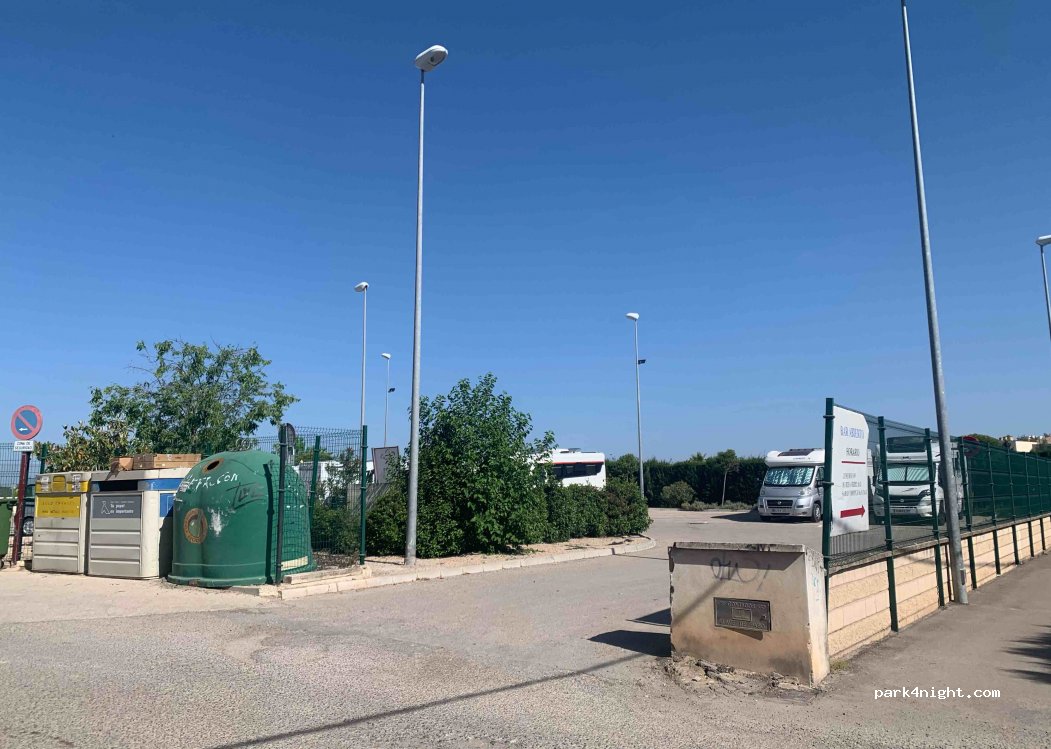 Área de Autocaravanas Úbeda — foto 2