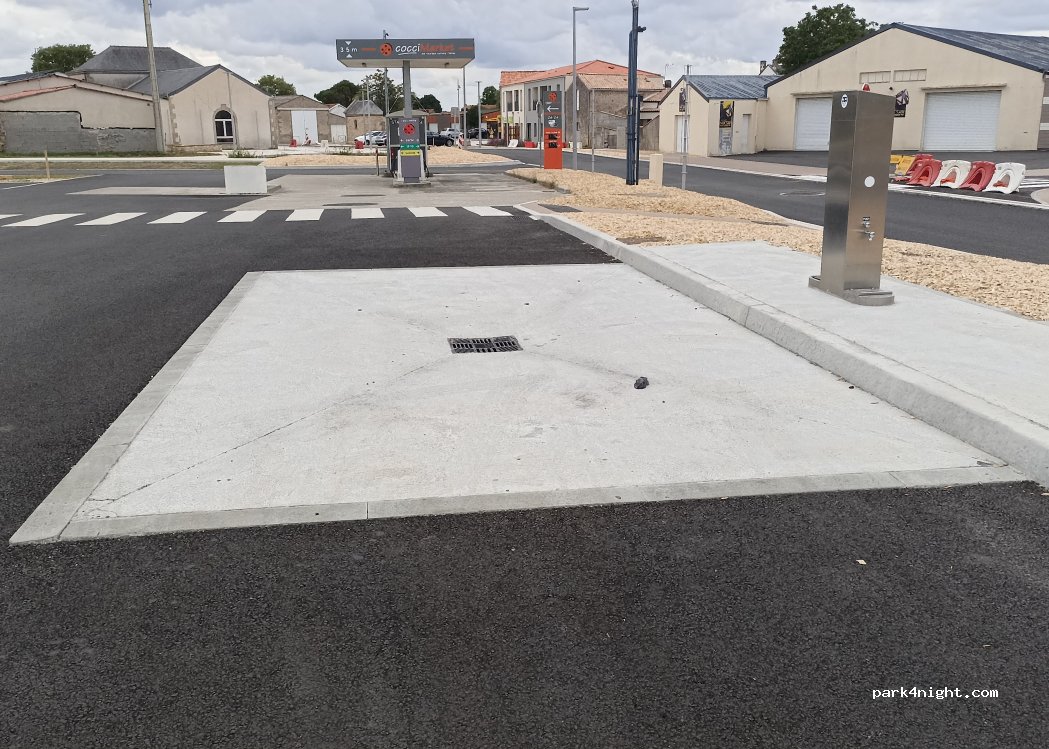 (85130) Les Landes-Genusson - Rue d'Auvergne — foto 5