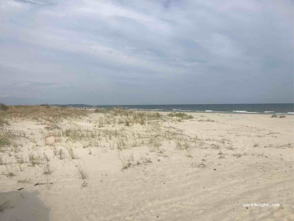 (670 61) Topiros - Unnamed Road / Mangana Beach — foto