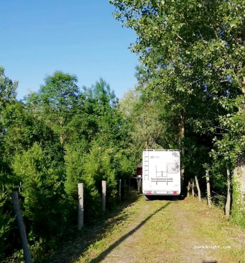(18290) Saugy - 2-18 Route de Charost — foto
