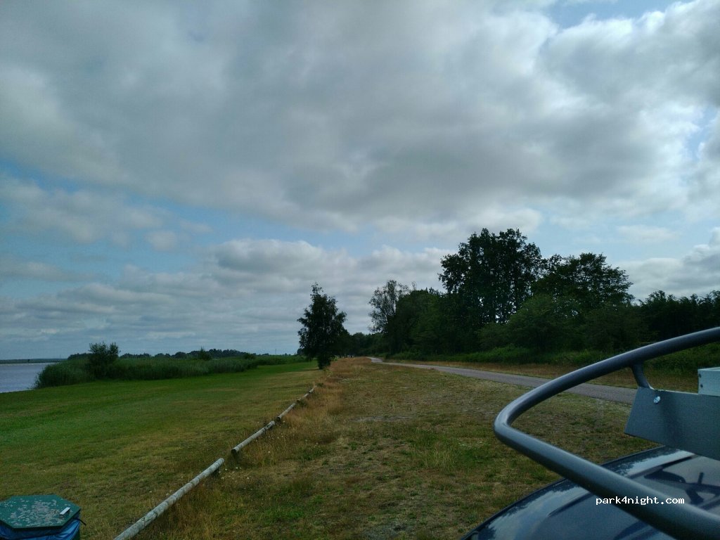 (8251) Dronten - 32 Drontermeerdijk — foto