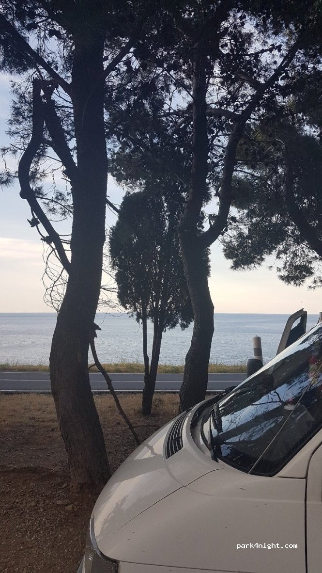 (66290) Cerbère - 13 Route de Banyuls — foto