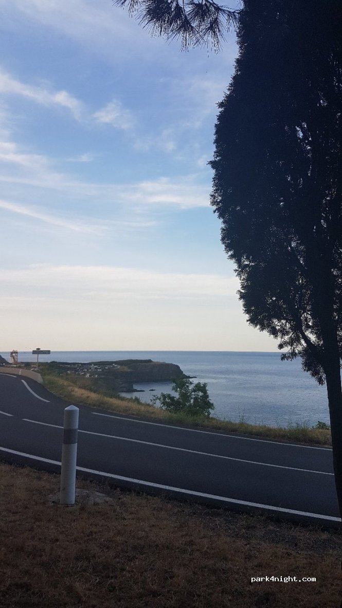 (66290) Cerbère - 13 Route de Banyuls — foto 2