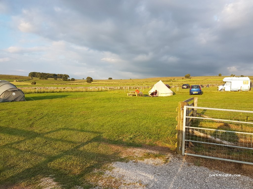 Whitehouse Farm Campsite (Wardlow) — foto