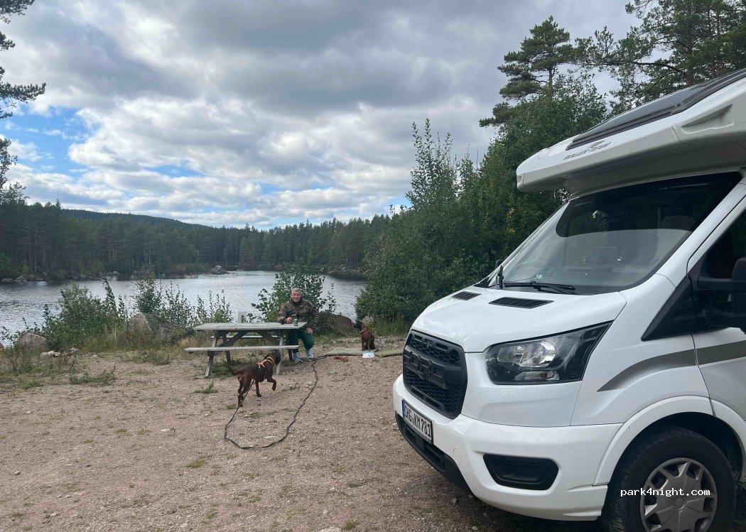 (793 97) Skalö - Unnamed Road — foto 4