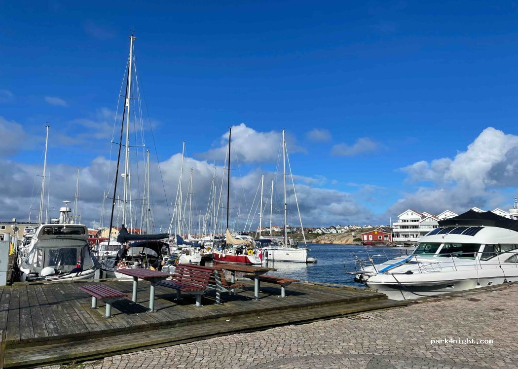 (456 31) Kungshamn - 25 Hamngatan — foto 4
