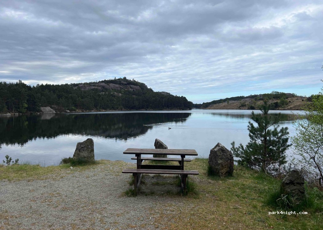 (4375) Hellvik - 63 Stasjonsveien — foto 3