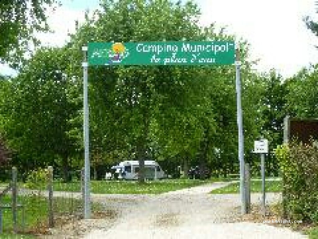 Camping Municipal du Plan d'Eau — foto